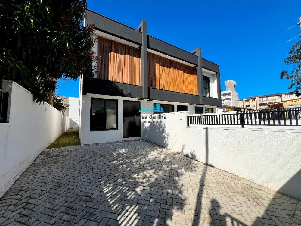 Casa, 3 quartos, 137 m² - Foto 2