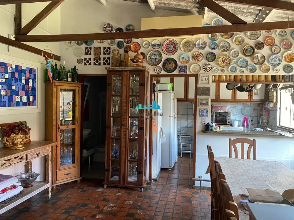 Casa, 3 quartos, 270 m² - Foto 8