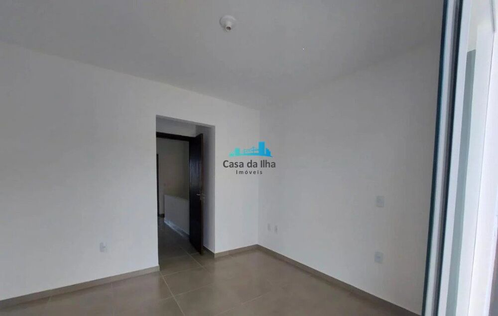 Casa à venda com 2 quartos, 92m² - Foto 4
