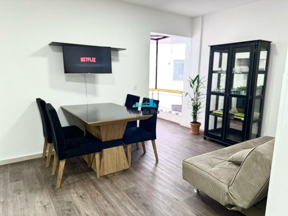 Apartamento à venda com 2 quartos, 60m² - Foto 2