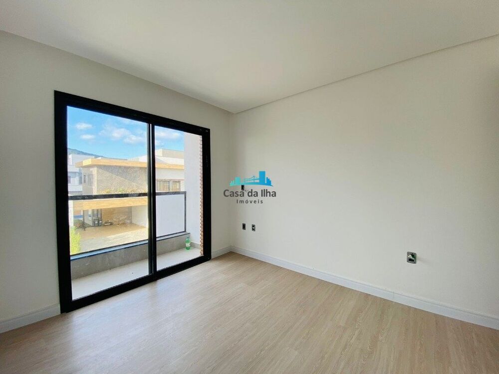 Casa à venda com 3 quartos, 184m² - Foto 8