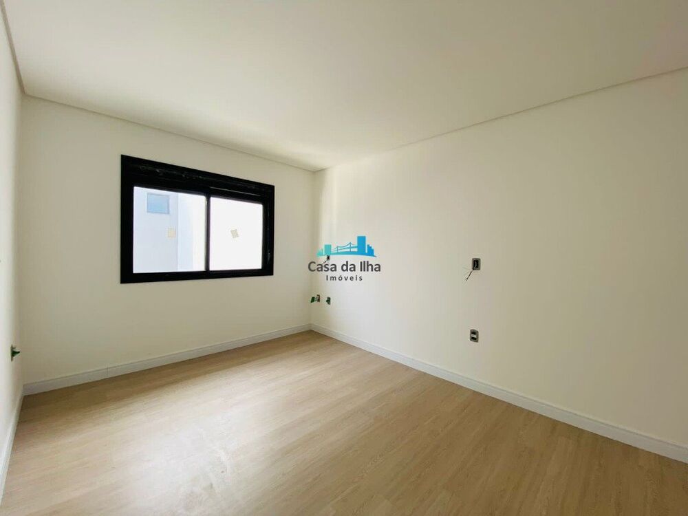 Casa à venda com 3 quartos, 184m² - Foto 11