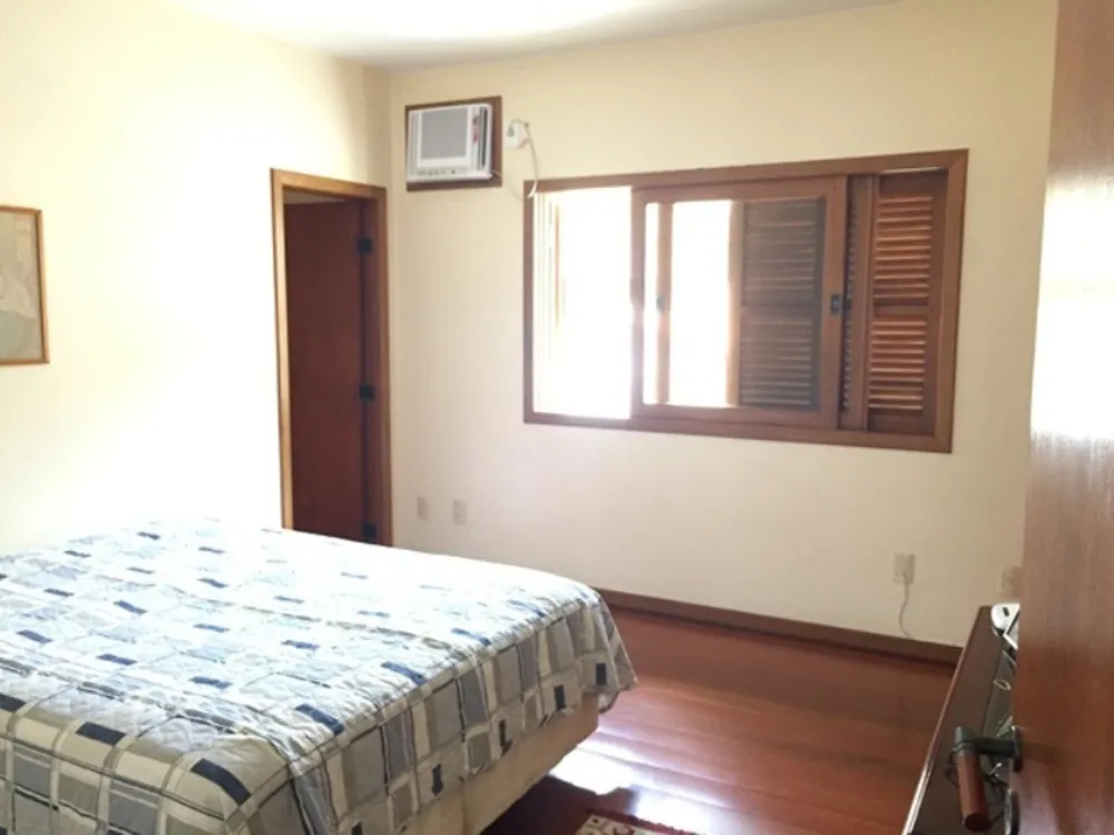 Casa, 4 quartos, 300 m² - Foto 11