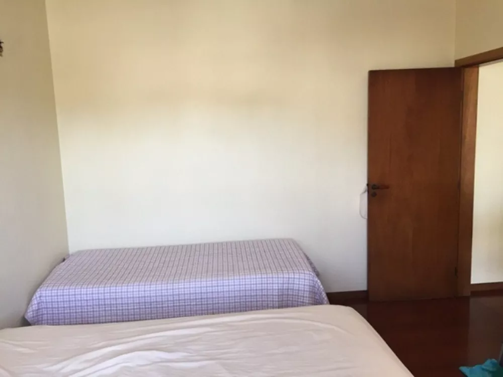 Casa, 4 quartos, 300 m² - Foto 1
