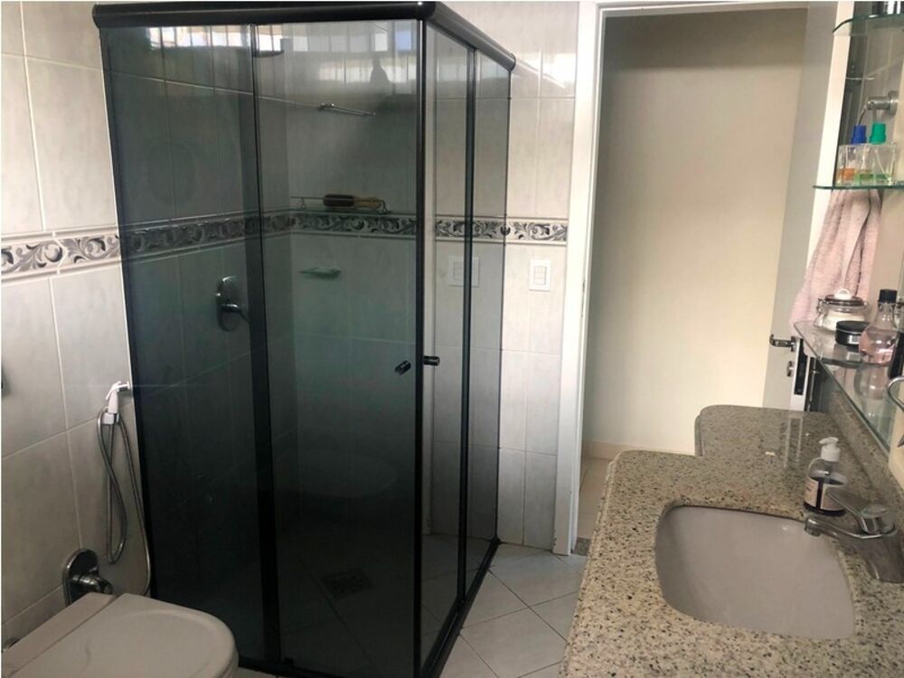 Casa à venda com 4 quartos, 190m² - Foto 4