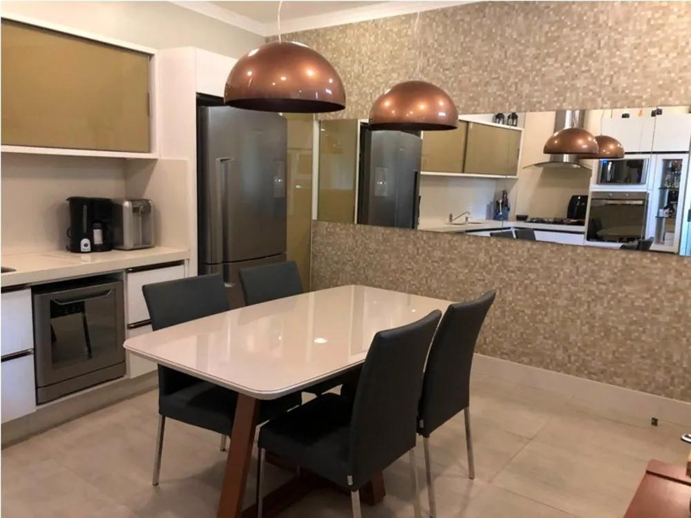 Casa, 4 quartos, 190 m² - Foto 2