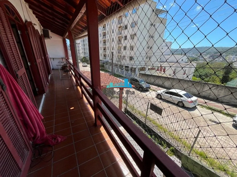 Casa, 5 quartos, 127 m² - Foto 2