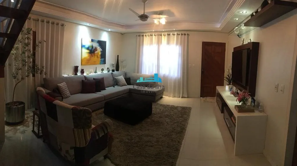 Casa, 3 quartos, 251 m² - Foto 1