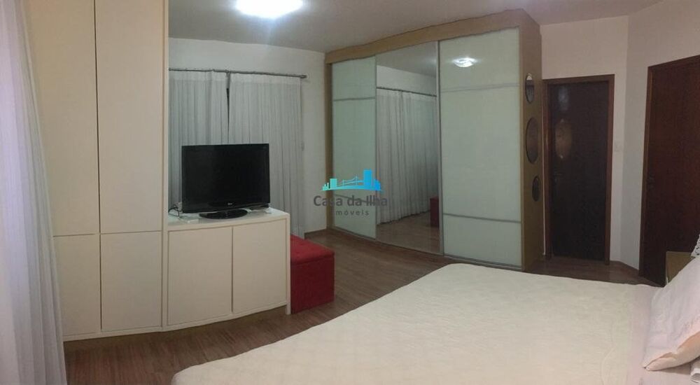 Casa, 3 quartos, 251 m² - Foto 13