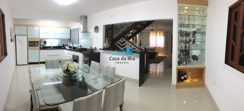 Casa, 3 quartos, 251 m² - Foto 3