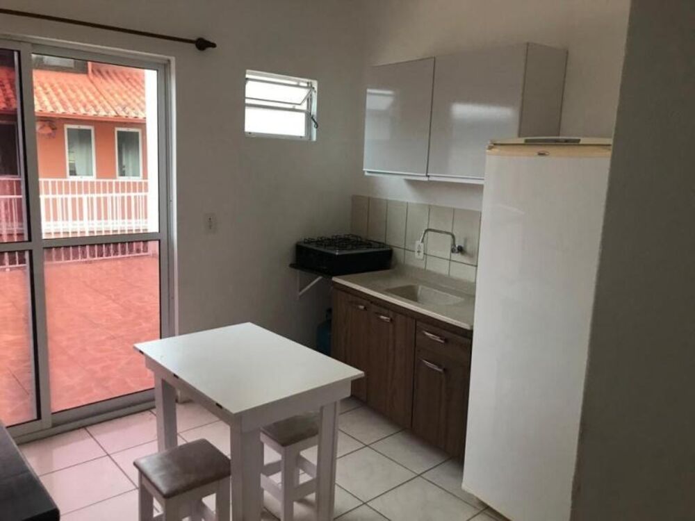 Casa, 8 quartos, 255 m² - Foto 2