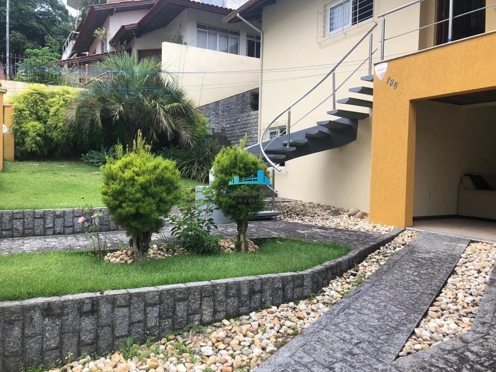 Casa, 3 quartos, 250 m² - Foto 1