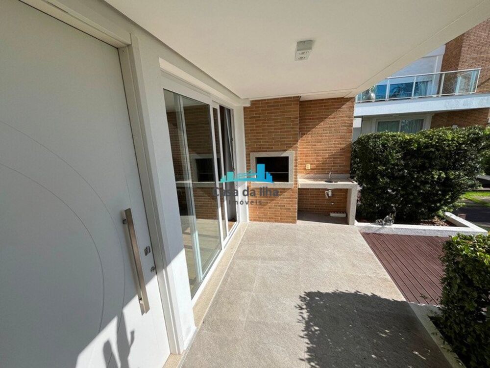 Casa de Condomínio para alugar com 4 quartos, 390m² - Foto 4
