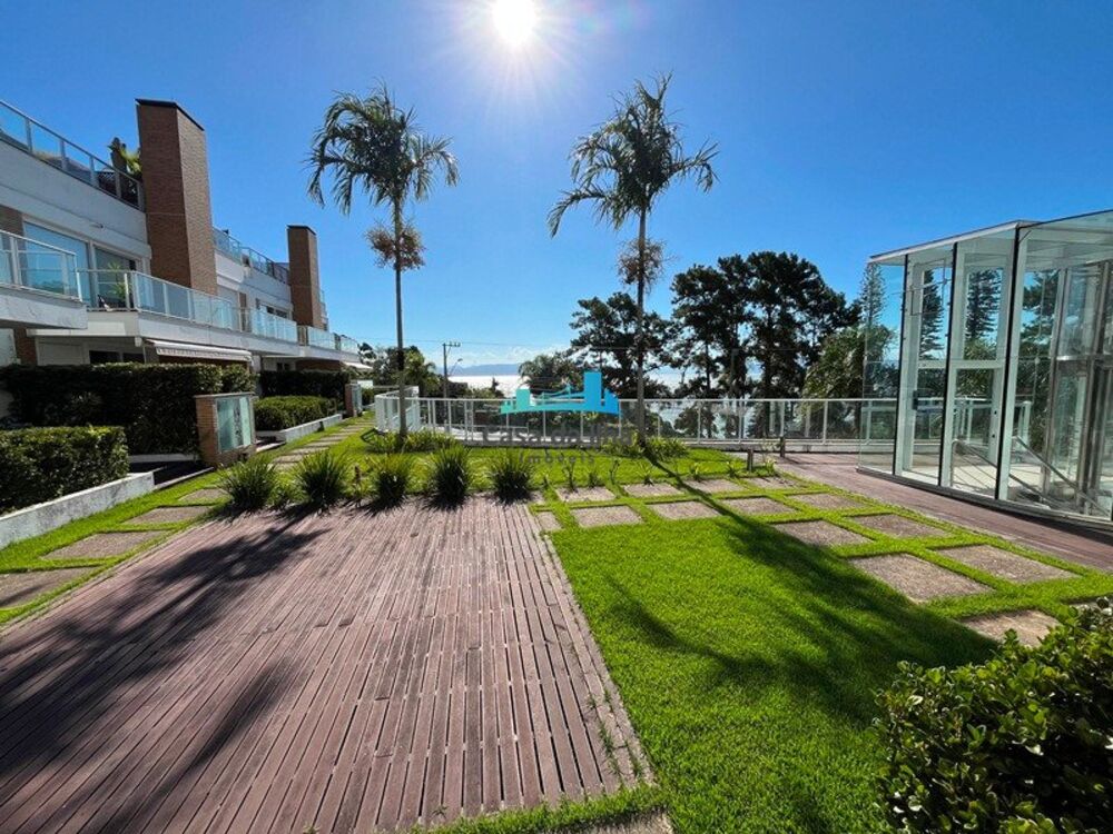 Casa de Condomínio para alugar com 4 quartos, 390m² - Foto 1
