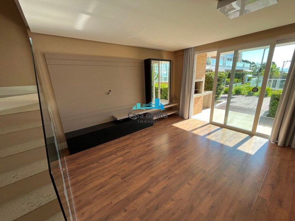 Casa de Condomínio para alugar com 4 quartos, 390m² - Foto 3
