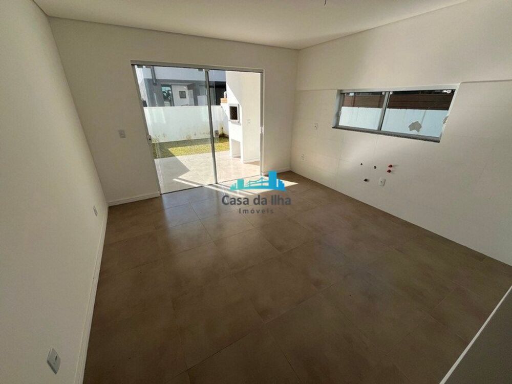 Casa à venda com 3 quartos, 129m² - Foto 6