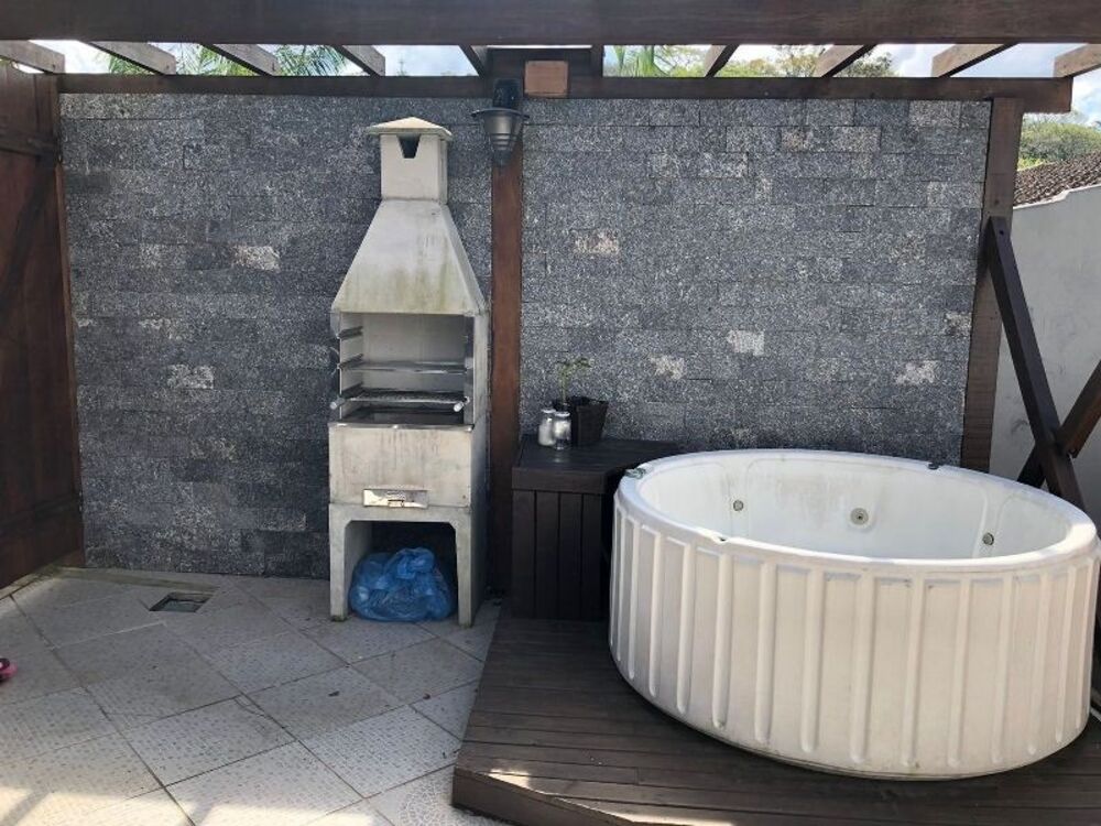 Casa à venda com 2 quartos, 120m² - Foto 12
