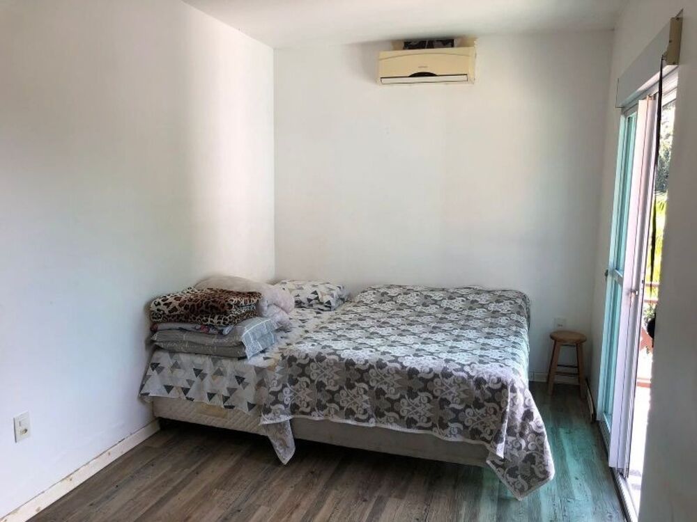 Casa à venda com 2 quartos, 120m² - Foto 9