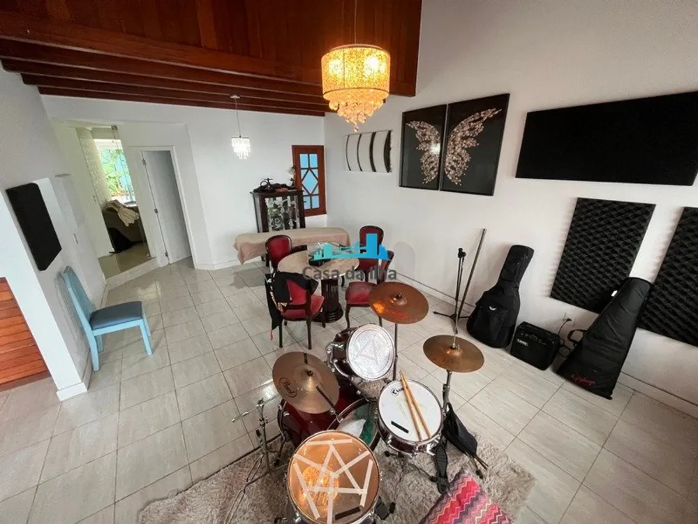 Casa, 4 quartos, 255 m² - Foto 4