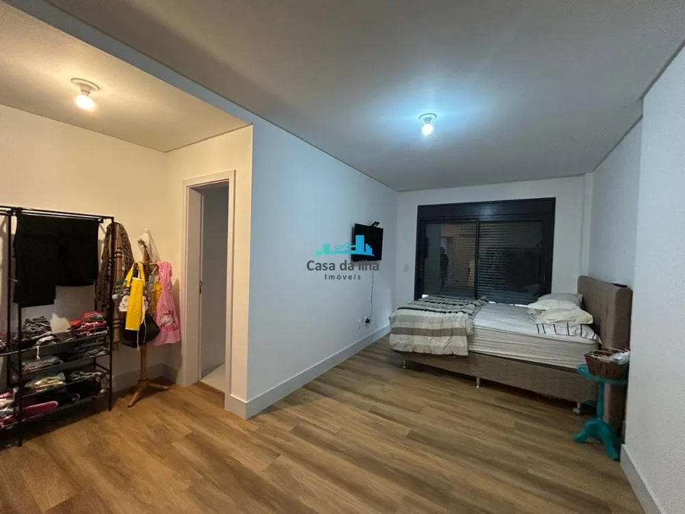 Apartamento, 3 quartos, 205 m² - Foto 10