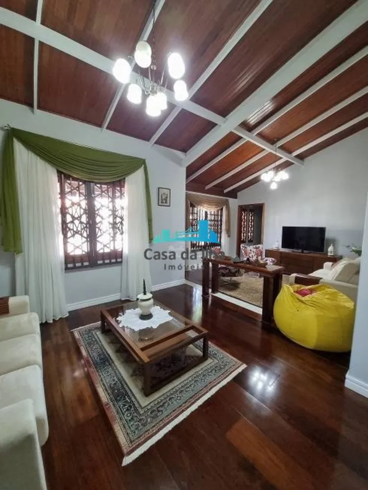 Casa, 5 quartos, 190 m² - Foto 3