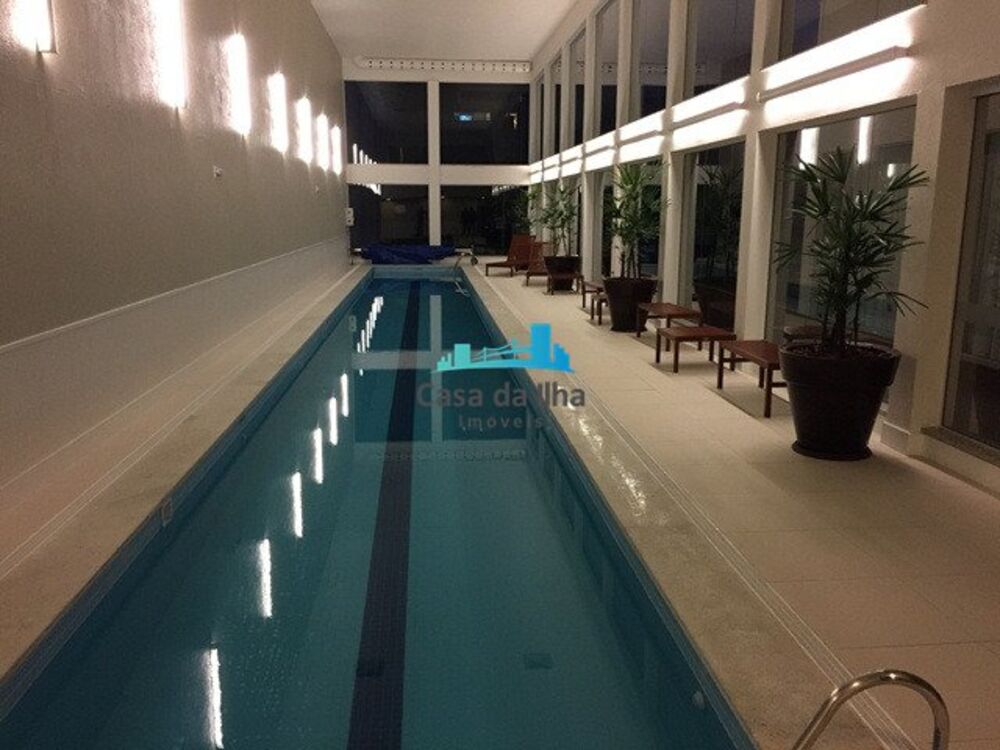 Apartamento à venda com 2 quartos, 72m² - Foto 2