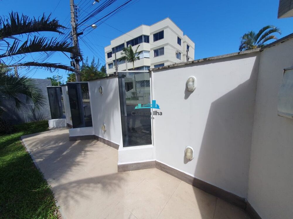 Casa à venda com 3 quartos, 280m² - Foto 9