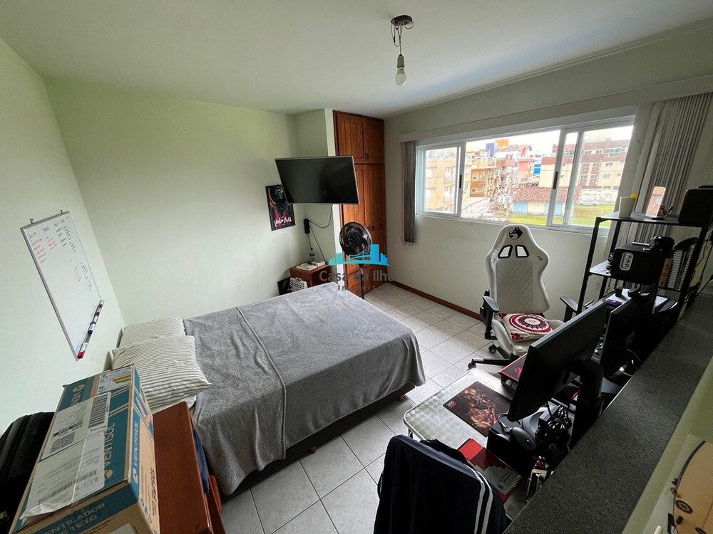 Apartamento à venda com 2 quartos, 70m² - Foto 12