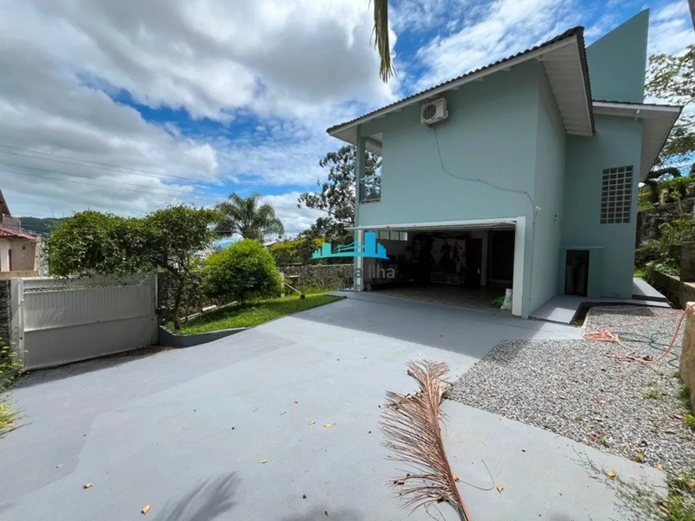 Casa, 3 quartos, 205 m² - Foto 1