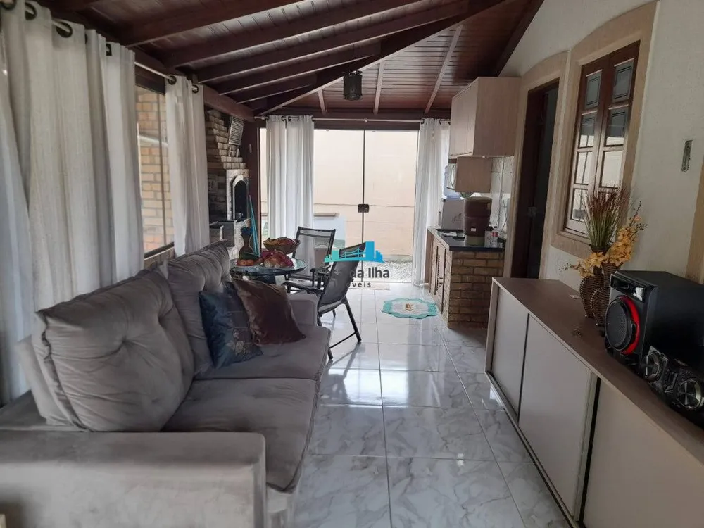 Casa, 3 quartos, 106 m² - Foto 1