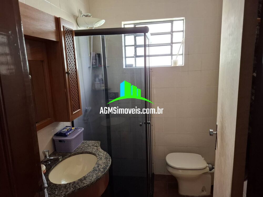 Casa à venda com 3 quartos, 199m² - Foto 4