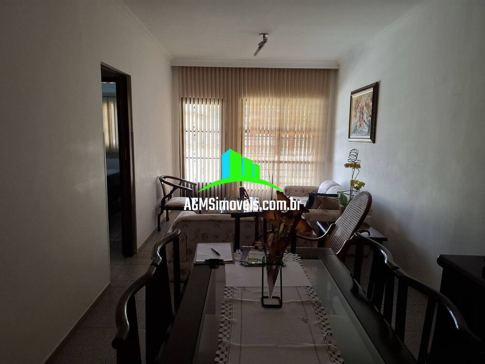 Casa à venda com 3 quartos, 199m² - Foto 1
