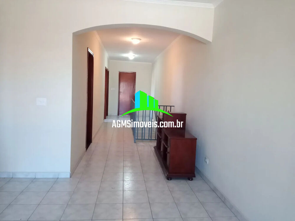 Sobrado à venda com 3 quartos, 200m² - Foto 2