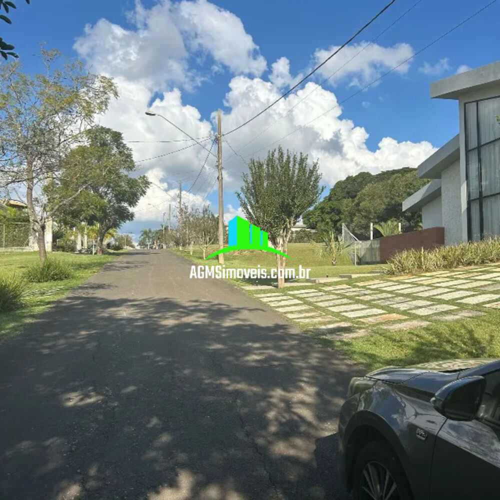 Terreno à venda, 1400m² - Foto 1