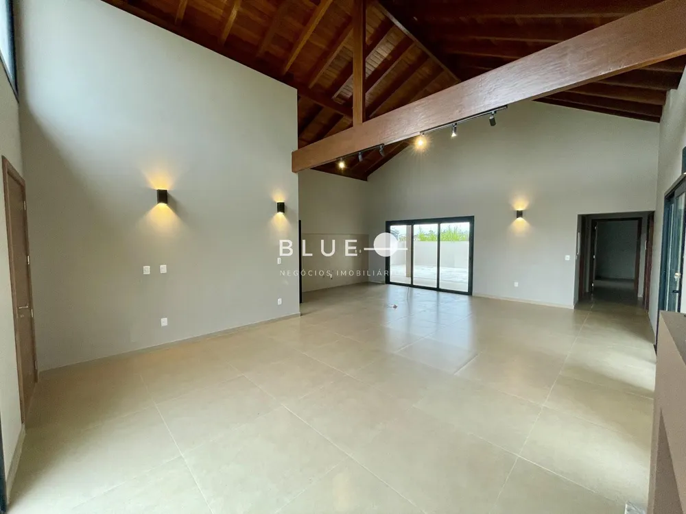 Casa, 3 quartos, 215 m² - Foto 1