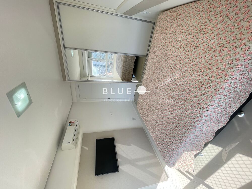 Apartamento à venda com 2 quartos, 112m² - Foto 2
