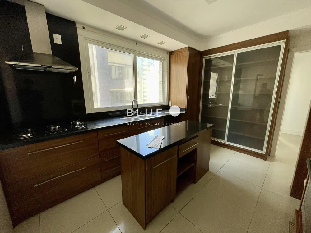 Apartamento, 4 quartos, 232 m² - Foto 6