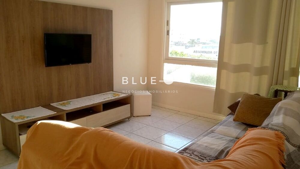 Apartamento à venda com 2 quartos, 70m² - Foto 1