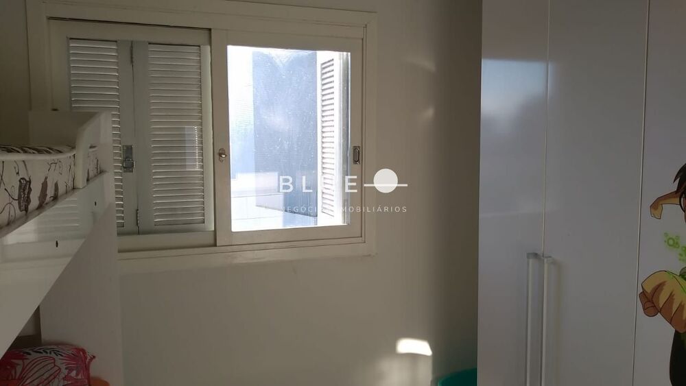 Apartamento à venda com 2 quartos, 70m² - Foto 9