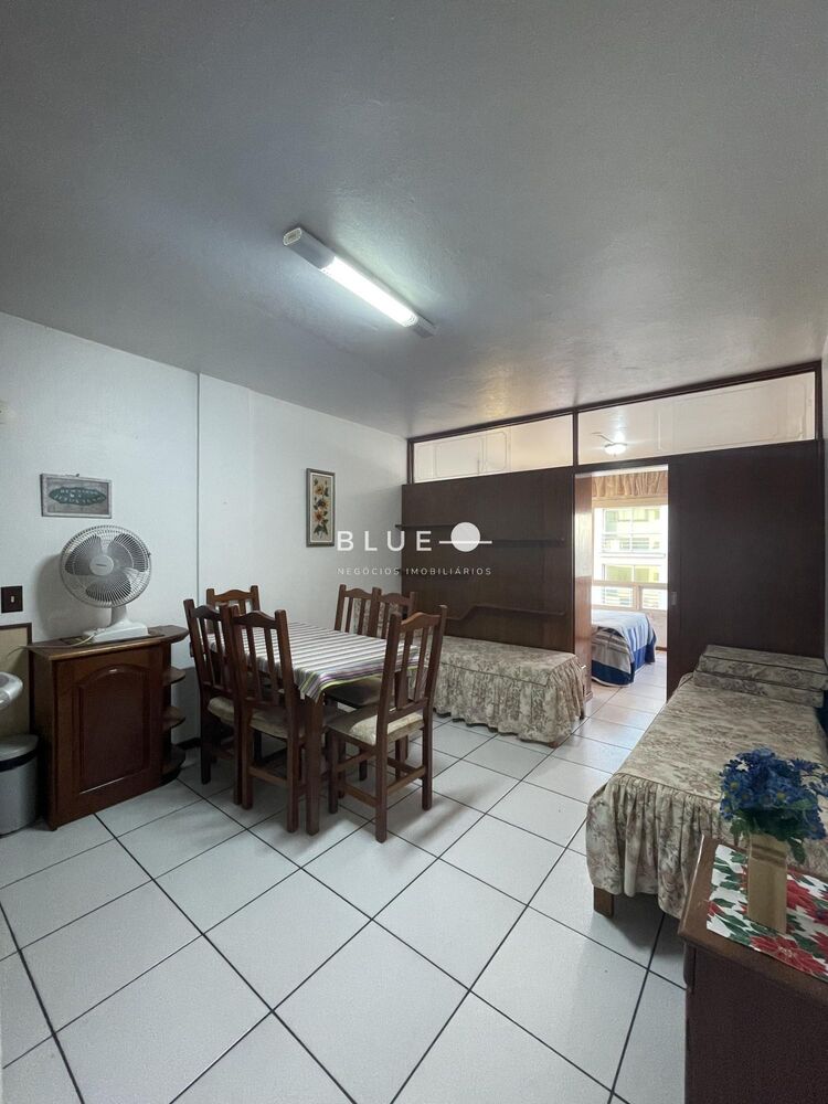 Apartamento à venda com 1 quarto, 40m² - Foto 1