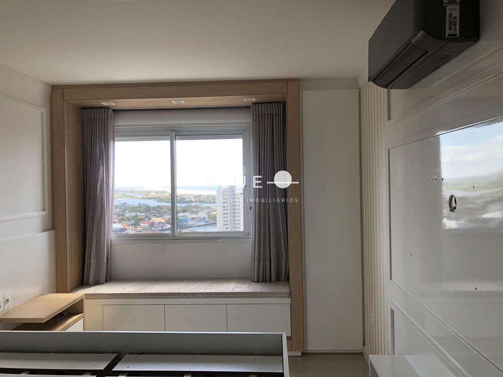 Apartamento à venda com 3 quartos, 185m² - Foto 4