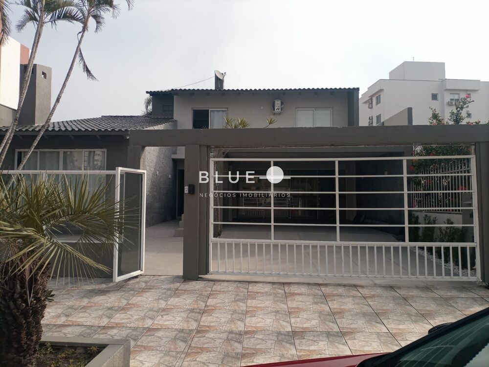 Casa, 5 quartos, 350 m² - Foto 1