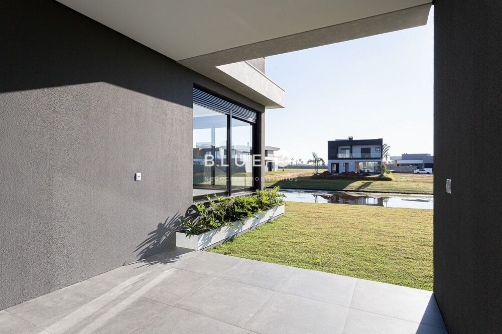 Casa de Condomínio à venda com 3 quartos, 205m² - Foto 7