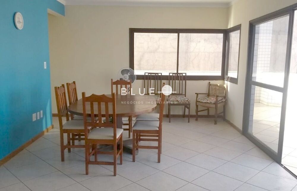 Cobertura à venda com 4 quartos, 300m² - Foto 1