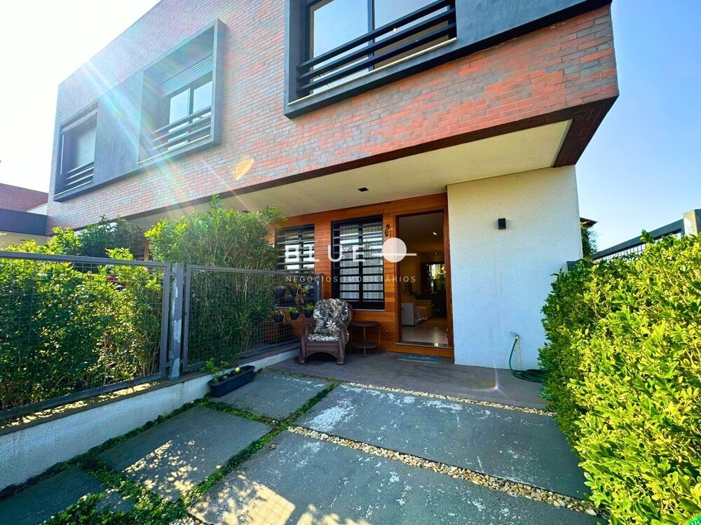 Casa, 2 quartos, 92 m² - Foto 1