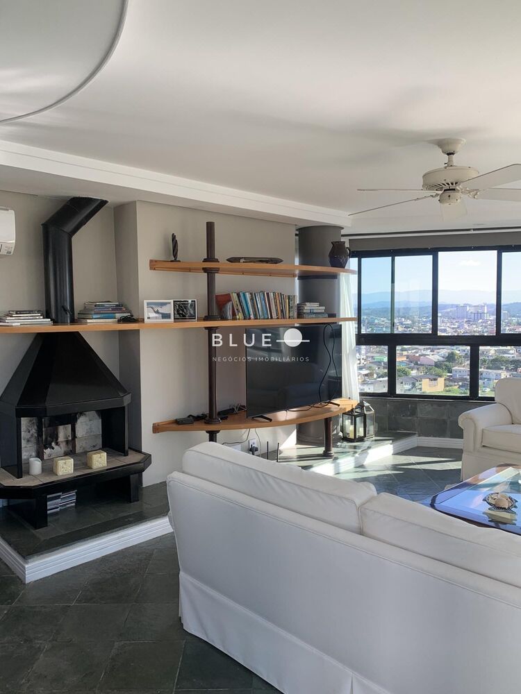 Cobertura à venda com 5 quartos, 270m² - Foto 2