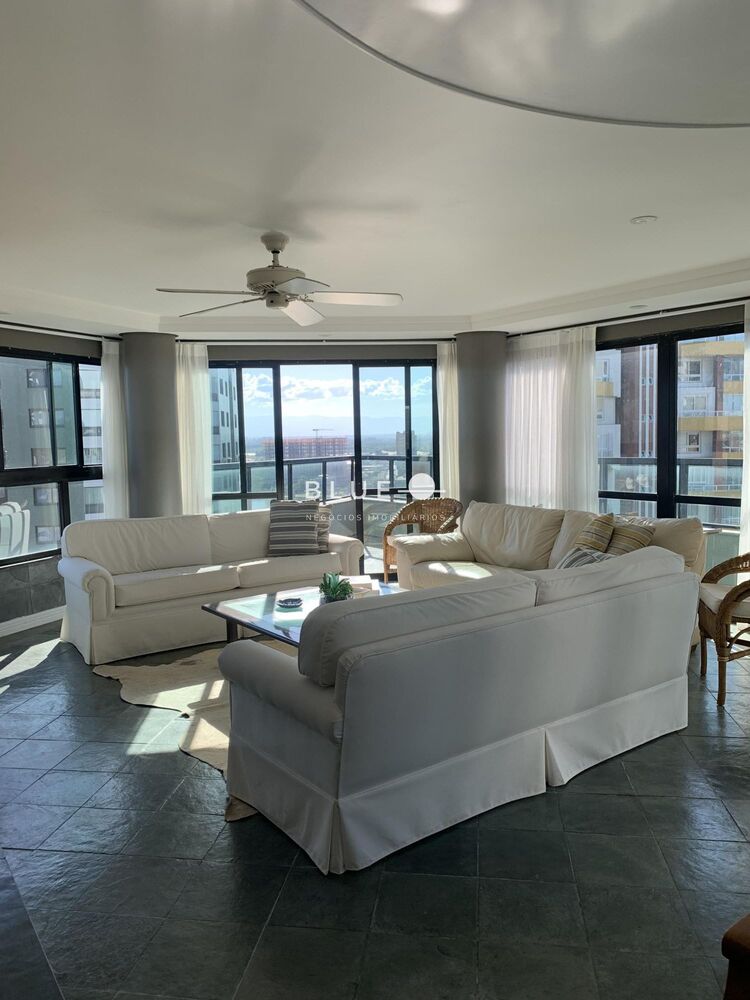 Cobertura à venda com 5 quartos, 270m² - Foto 1