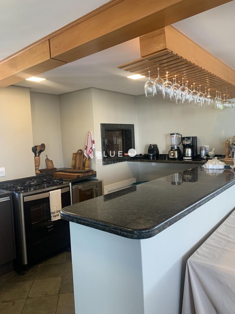 Cobertura à venda com 5 quartos, 270m² - Foto 4