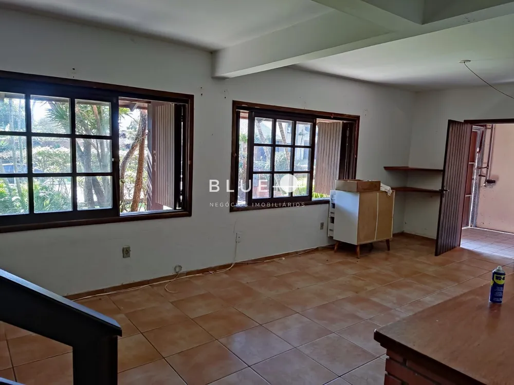 Casa, 3 quartos, 220 m² - Foto 1