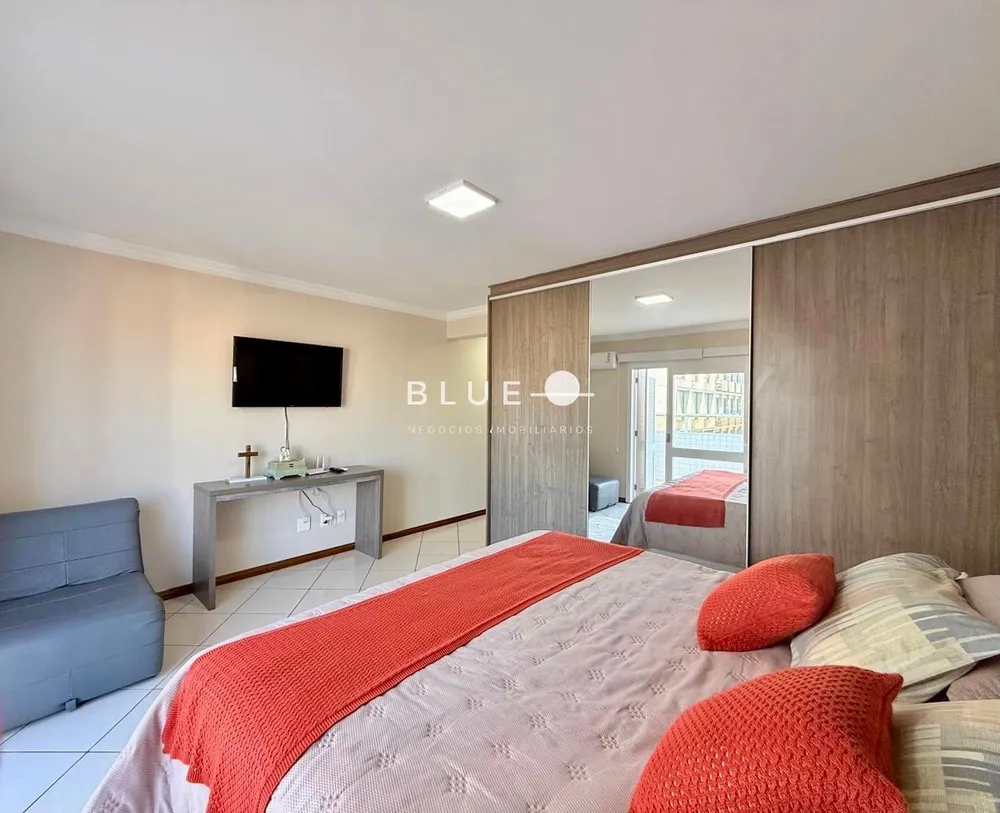 Cobertura, 3 quartos, 220 m² - Foto 3